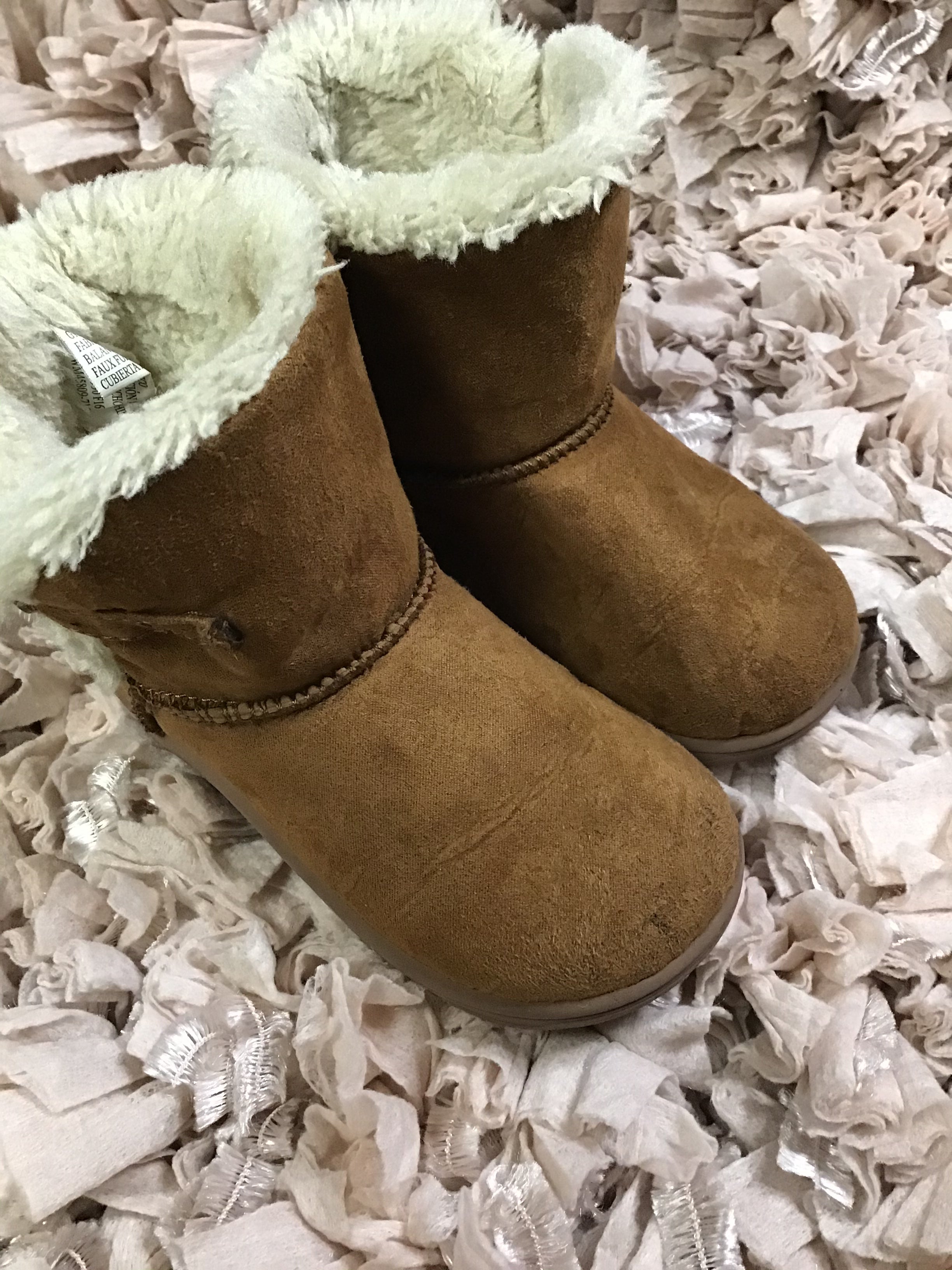 Faded Glory Vegan Suede Girls Brown Fashion Snow Boots sz 7