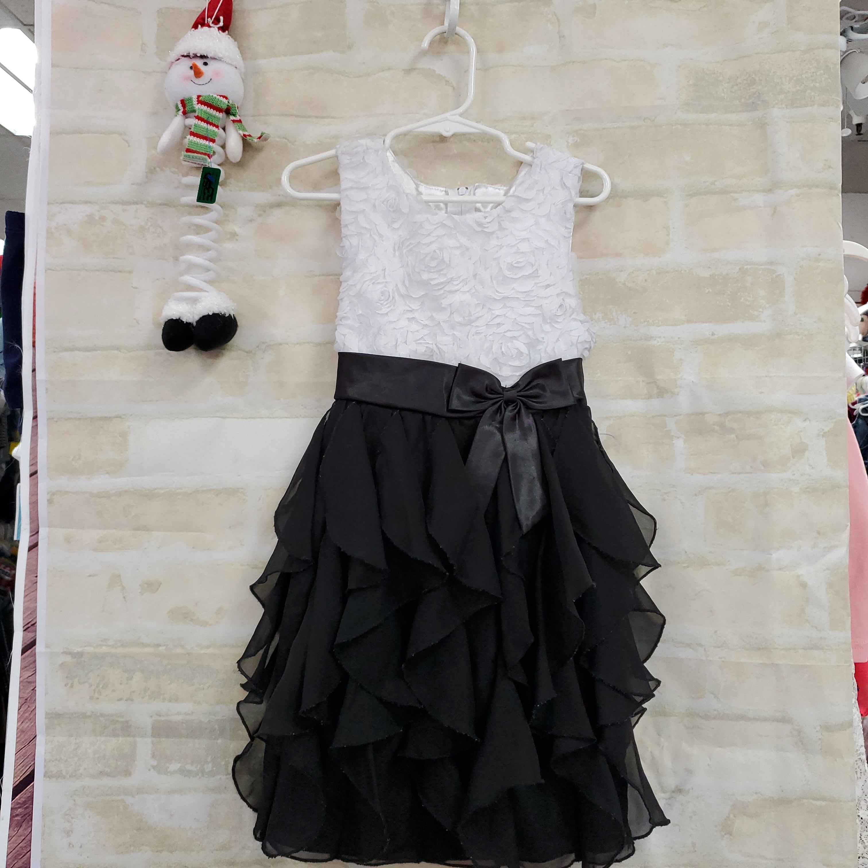 American Princess girls dress white flower top black ruffled skirt sleeveless zips 6x
