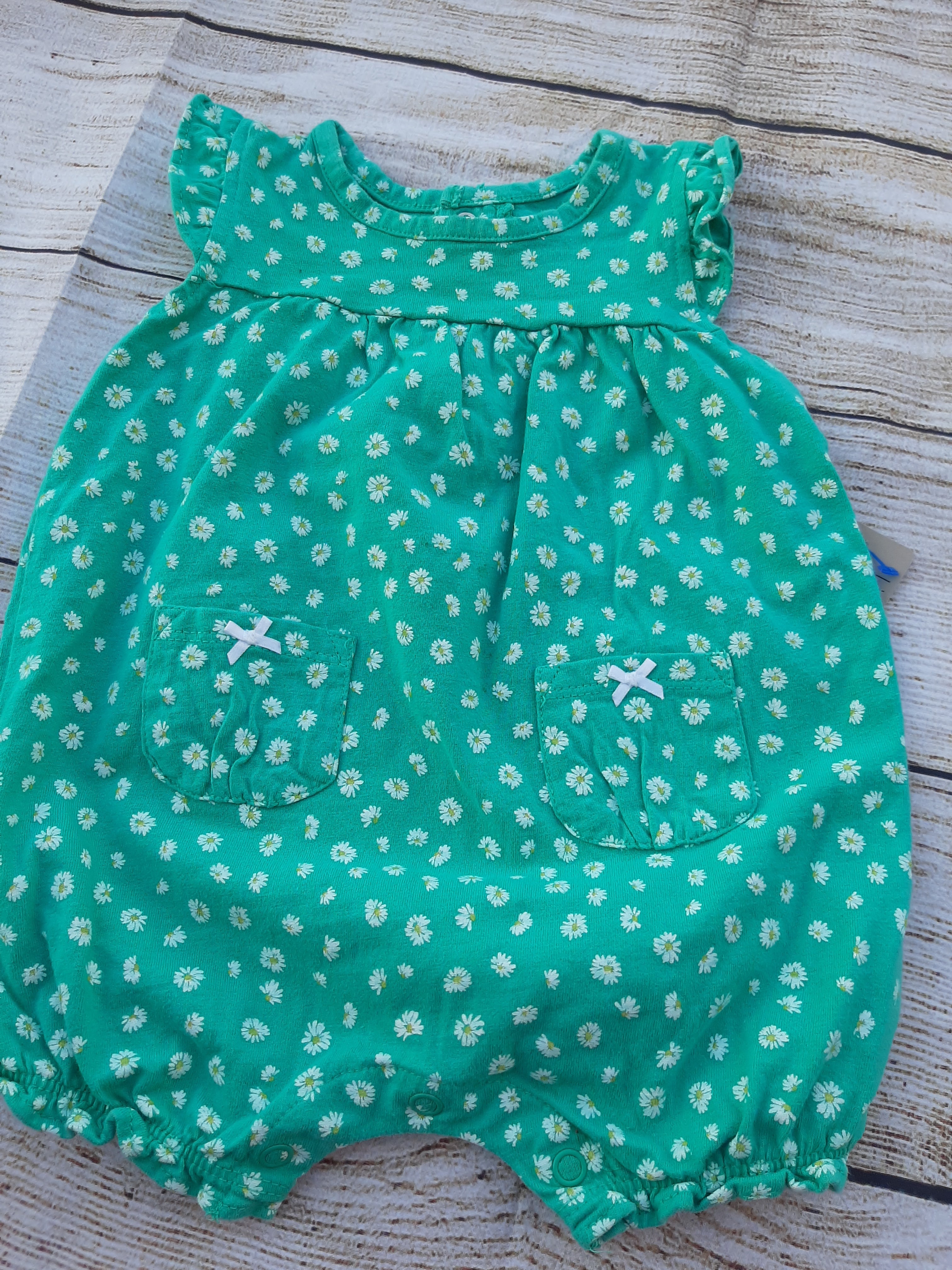 Carter's  Baby Girl Daisy 1pc Outfit sz 6mo