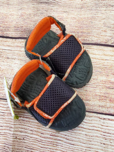 New Gymboree boys sandals sz 2