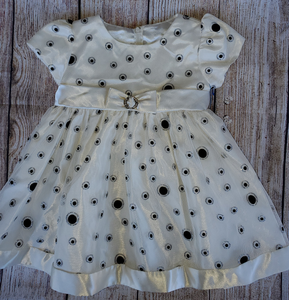 Baby girl cream dress sz 18 months