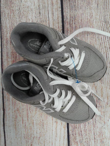 Boys "New Balance " tennis shoes sz6