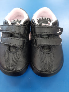 Puma Black Sneakers sz 3
