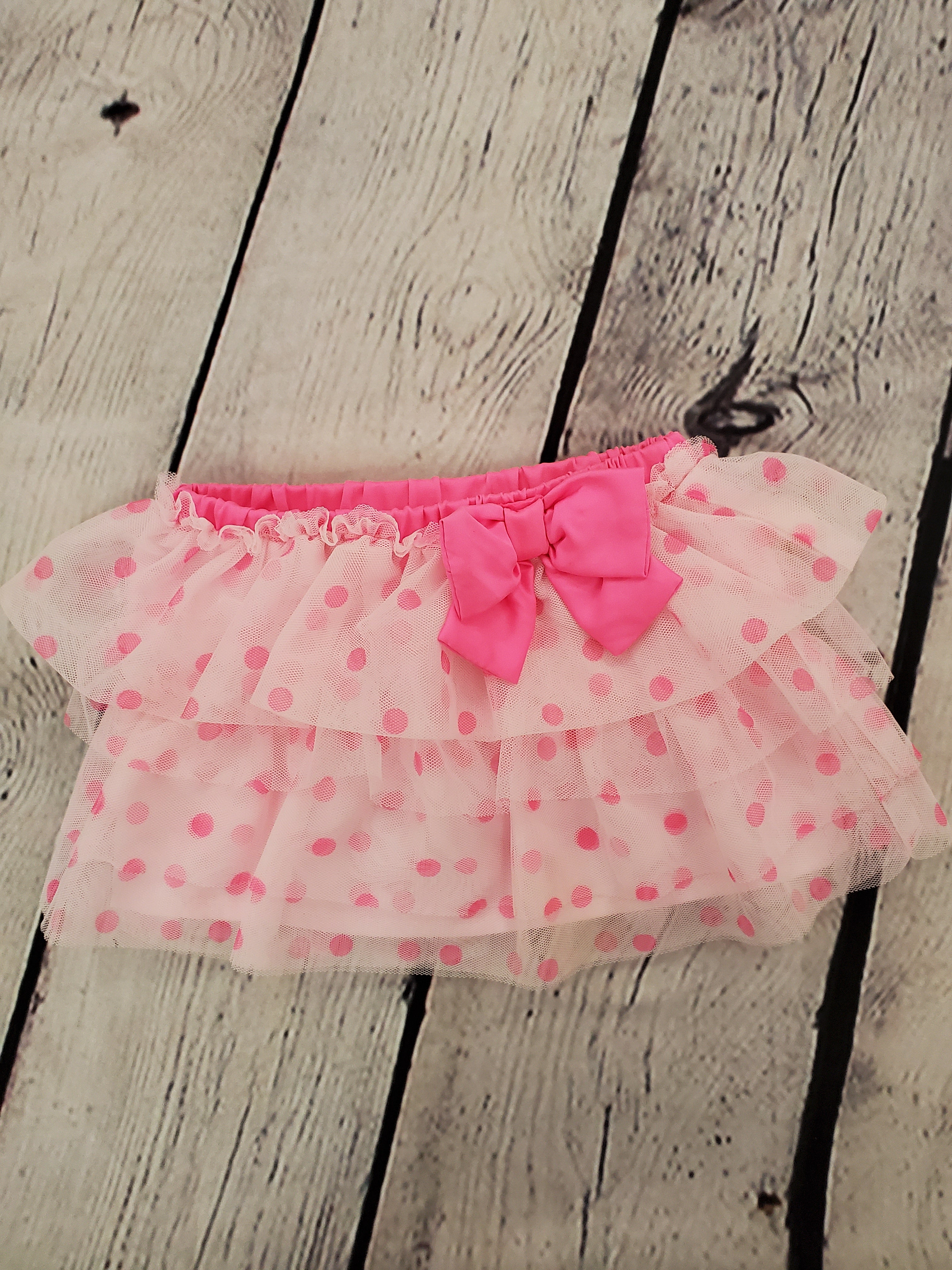 Carter's baby girl white with pink polka dots skirt sz 6 months