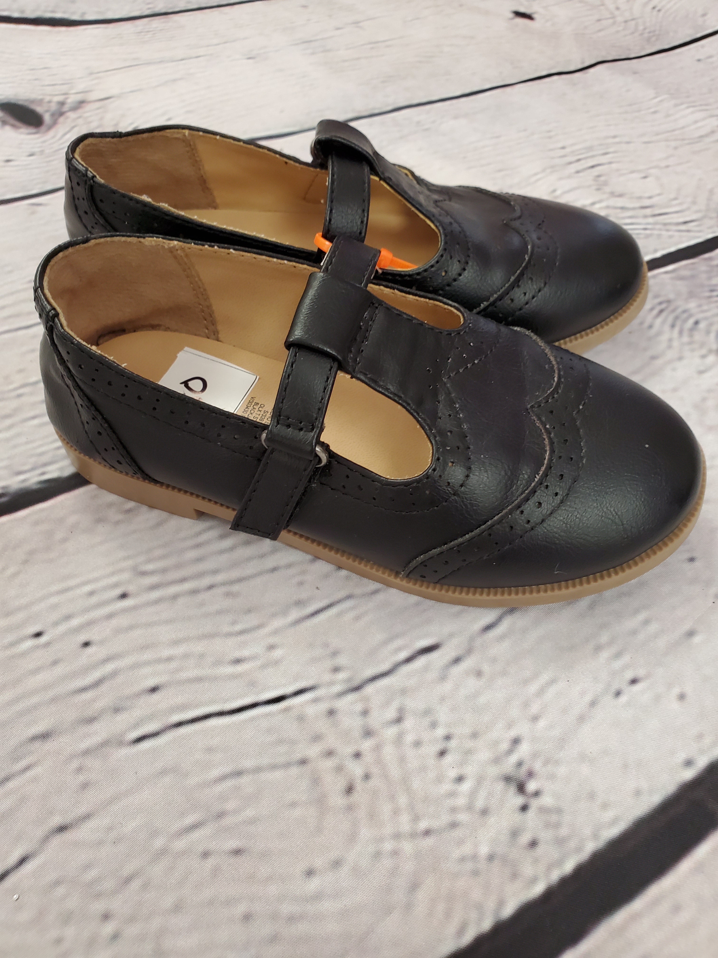 Old Navy girls dress shoes black velcro 10